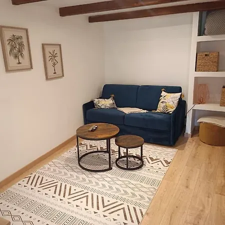 Petit Loft Des Prisons Apartman