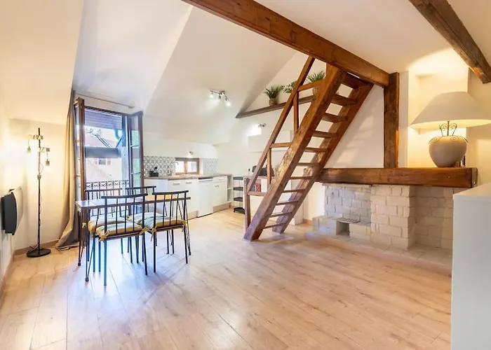 Appartement Petit Loft Des Prisons *